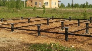 Установка и монтаж - винтовые сваи в Краснокаменске для свайного фундамента дома. Цена от 2084 руб - видео закручивание
